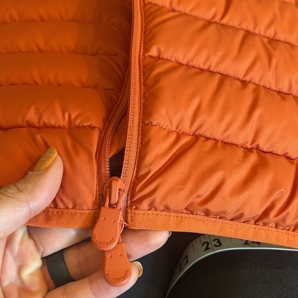 Save The Duck Men's Quilted Sleeveless Winter Vest - Picture 11 of 12